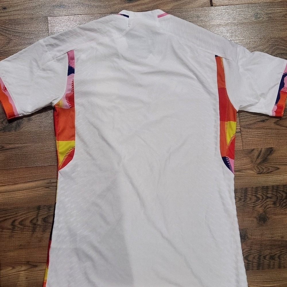 Adidas Authentic 2022 World Cup Belgium Fotball Away Jersey Small Fifa Soccer - Picture 8 of 8